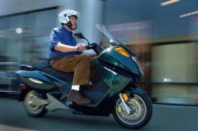 Save On Gas Pains :: Vectrix Electric Scooters