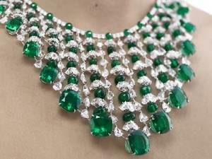 Elegant Diamond and Emerald Necklace