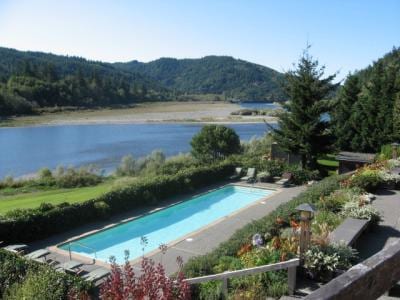 Following The Butcher, The Baker, and The Winemaker’s Trail :: Southern Oregon, pt. 5