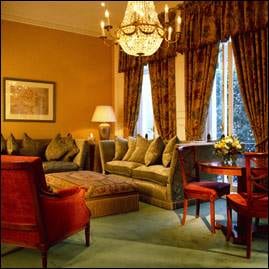 Upscale With A Stiff Upper Lip: Parkes Hotel, Knightsbridge, London