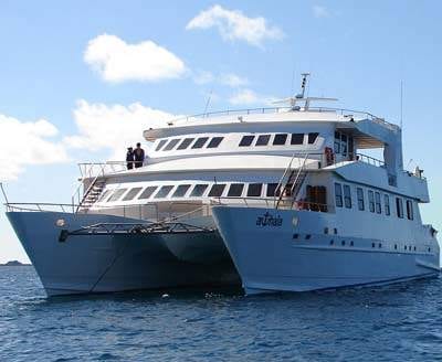 Galapagos Island Luxury :: The Athala II