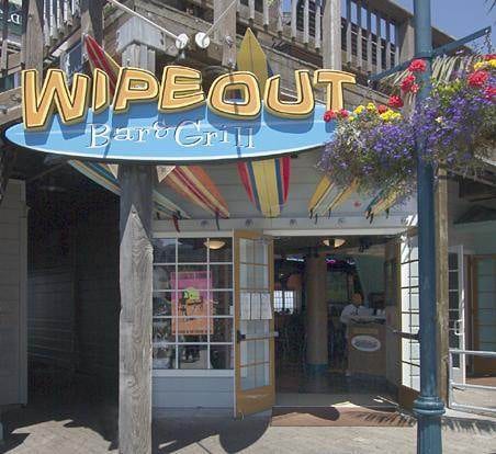 Gnarly Surfer Food, Dude: Wipeout Bar & Grill, San Francisco