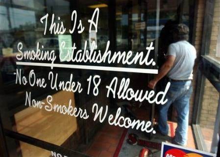 Sit Your Butt Down: Smoker’s Café, Dublin, GA