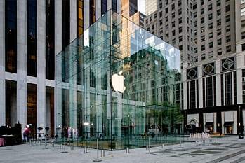 Apple Store Takes On The Big Apple: New York City