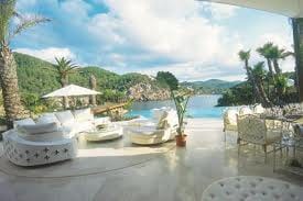 An entire island on rent with a view of the ocean.