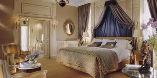 Keywords: ornate bed, chandelier