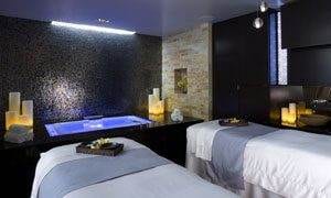 Rejuvenate in a dark room at the Splendid Se Spa in San Diego.