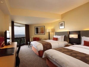 traders-hotel-manila-superior-room