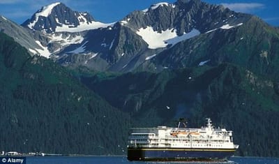 Enjoy a Cruise amidst Mountains in Alaska