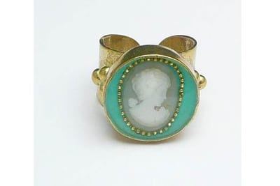 Shopping Online Has A New Global Attitude: Urban-Attitude.net