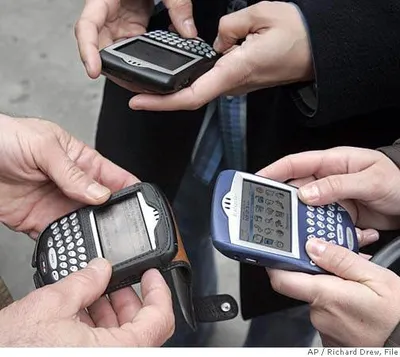 Blackberry Users Rejoice!: RIM Pays Some Green