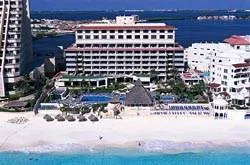 No Butts About It: Marriott Hotels Bans Smokers in US & Canada