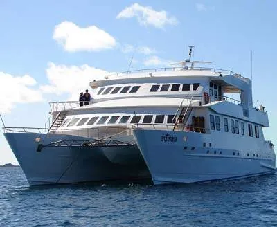 Galapagos Island Luxury :: The Athala II