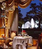 A Century of Top US Hotel Restaurants: Zagat & iPod