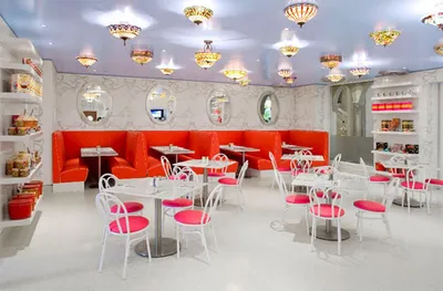 Great Décor and Family-Friendly Treats at Serendipity Café