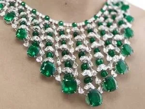 diamond-emerald-necklace